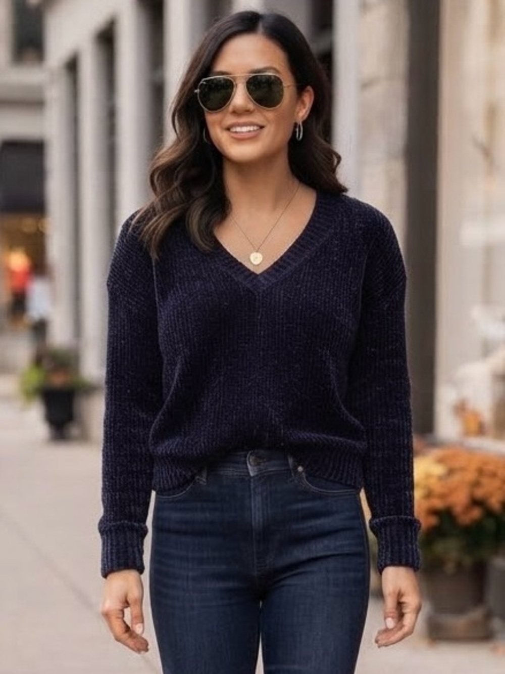 Suzy Shier Navy Blue Chenille V-Neck Long Sleeve Sweater Cozy Soft Luxury Chic